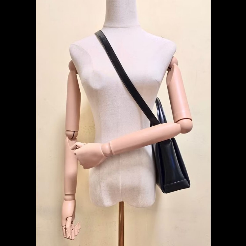 【LA LUNE】中古二手GUCCI黑色竹節皮革古董盒子單肩包 側背包 斜背包 復古包-7