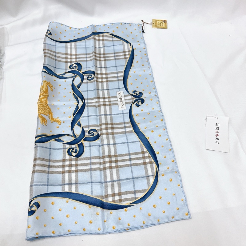 莉亞精品♡ Burberry 水藍戰馬絲巾二手美品-4