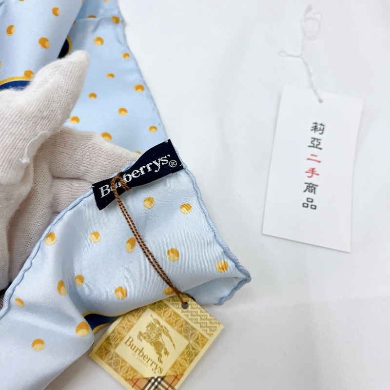 莉亞精品♡ Burberry 水藍戰馬絲巾二手美品-6