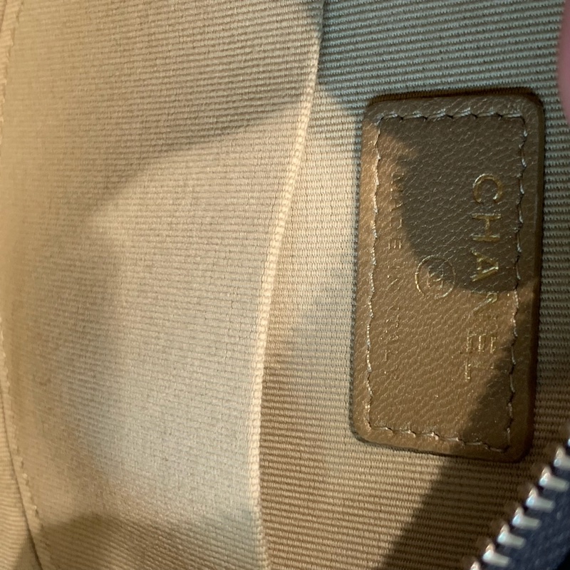 高級感Chanel 金球圓餅Rould clutch小包斜孭袋-3