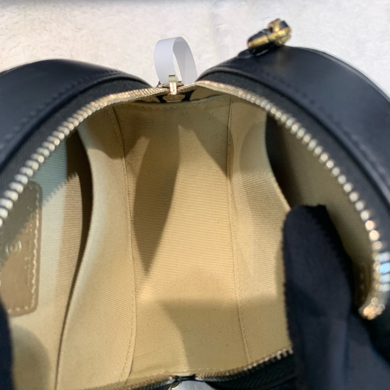 高級感Chanel 金球圓餅Rould clutch小包斜孭袋-8