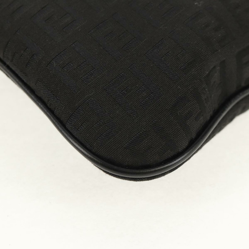 【日本直送】FENDI Zucchino帆布單肩包 黑色 銀色 正品 am9929V-14