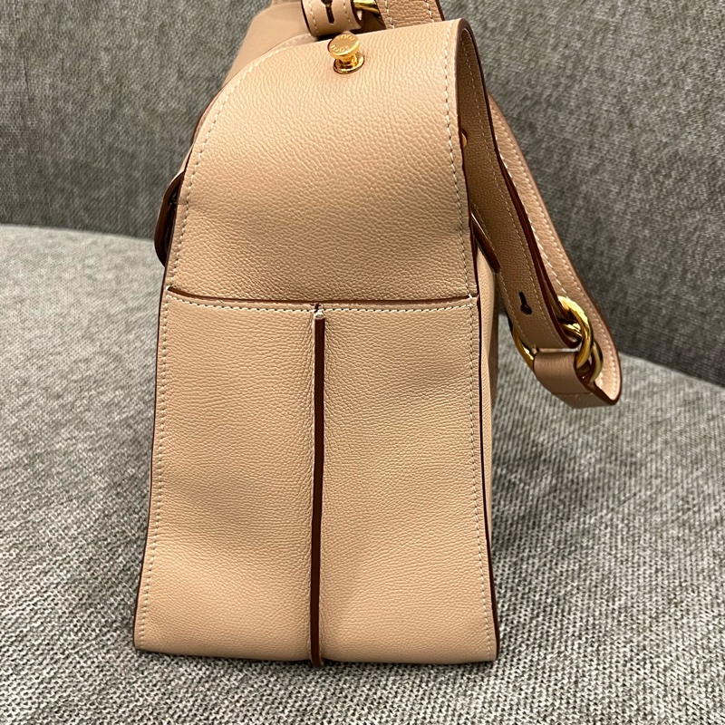 TOD’S T-Timeless 中號 T字綴飾可調整背帶小牛皮翻蓋手提包 奶茶色-2