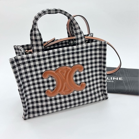 ❤️❤️Celine 原價$15000 *199162 FYQ38A