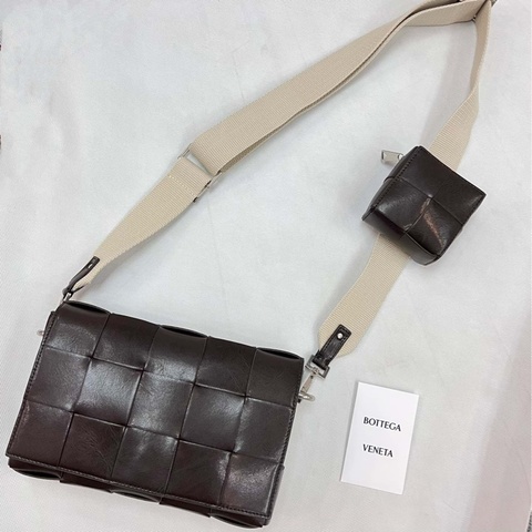 BV🎉🎉 #741777 V2XU1 2094 巧克力棕Cassette  原價💰22500  尺寸22x13cm