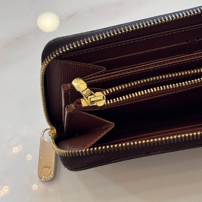 *SHIHNA名牌精品* LV M42616 老花拉鍊長夾-3