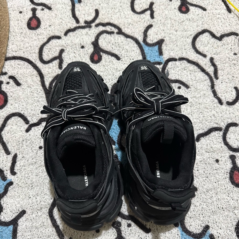 巴黎世家 track-4