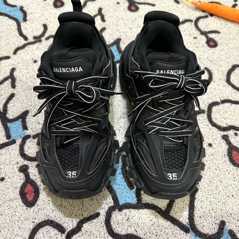 巴黎世家 track-5