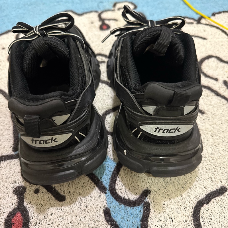 巴黎世家 track-6