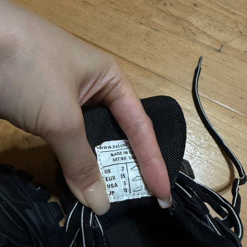 巴黎世家 track-9