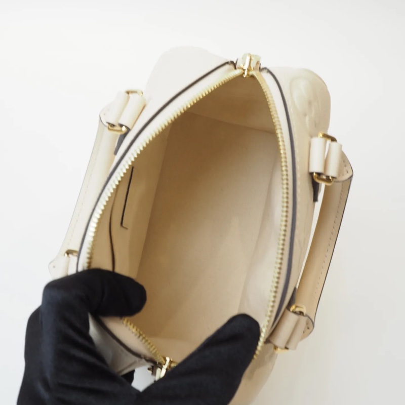 LOUIS VUITTON奶昔白壓紋Speedy20-17