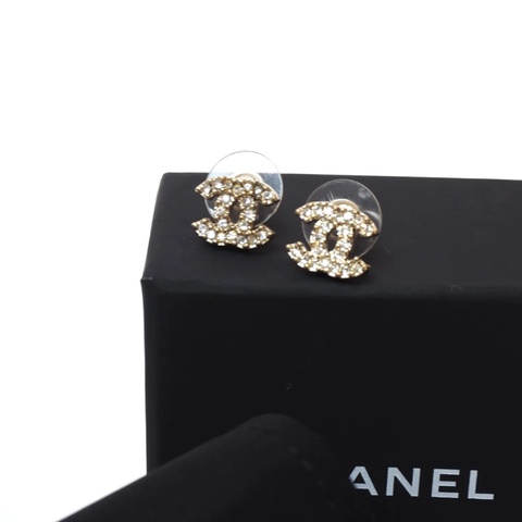 CHANEL滿鑽logo