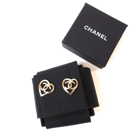 CHANEL 愛心耳釘