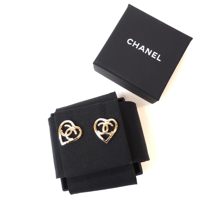 CHANEL 愛心耳釘-0
