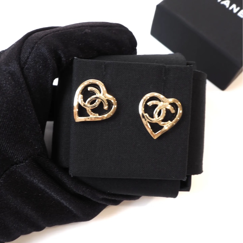 CHANEL 愛心耳釘-4