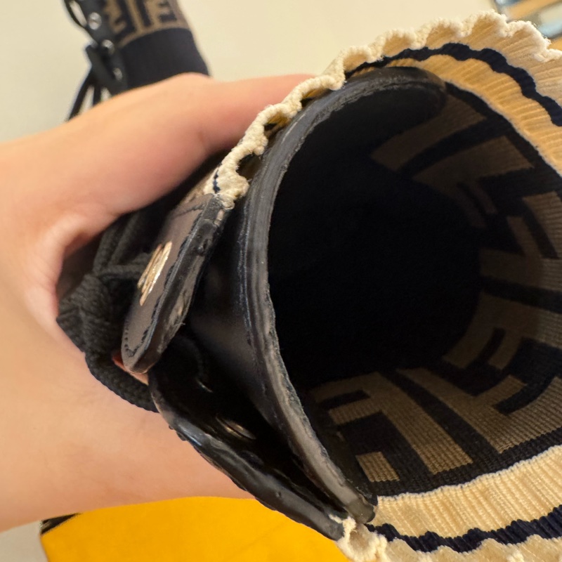 Fendi黑皮革咖老花襪套靴子🥾-20