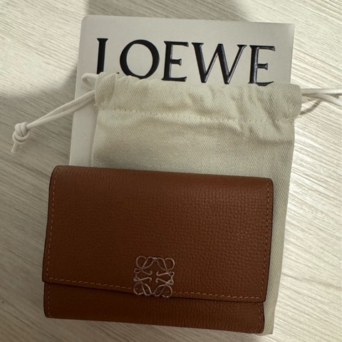 LOEWE Anagram三摺短夾