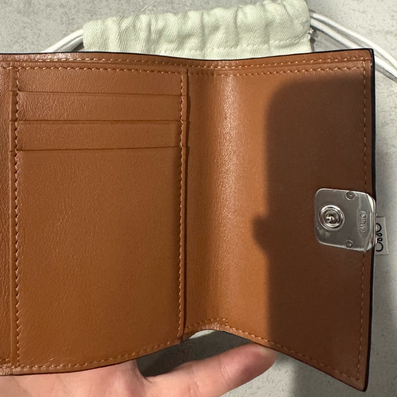 LOEWE Anagram三摺短夾-4