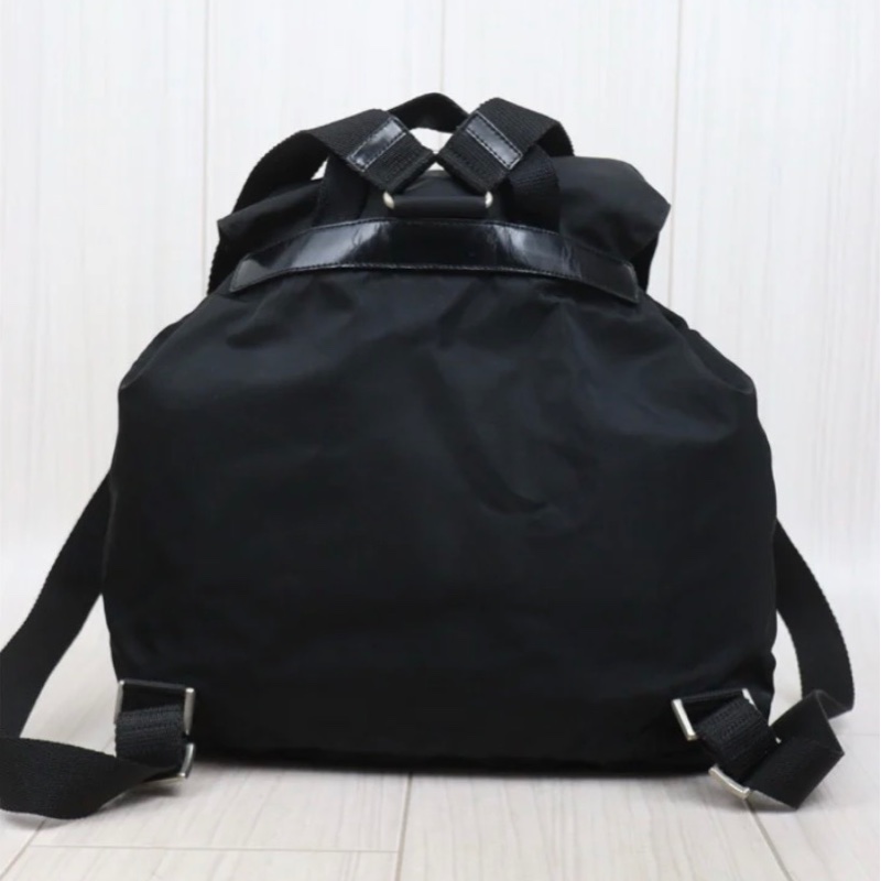 「JL精品代購」 9新 Prada  黑色 降落傘 後背包 中號-3