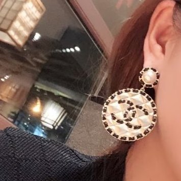 CHANEL - 金色圓形菱格皮穿鍊耳環-1