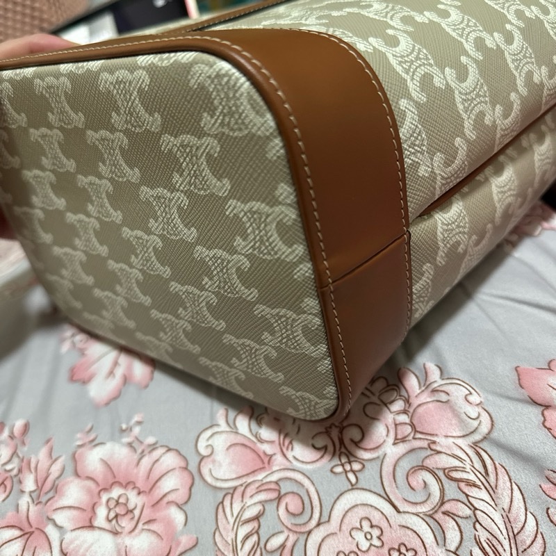 Celine水桶包小號白色-4