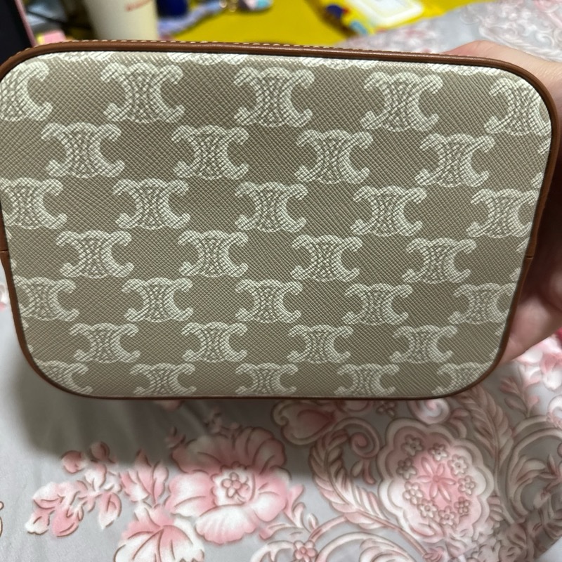 Celine水桶包小號白色-5