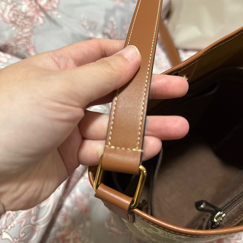 Celine水桶包小號白色-13