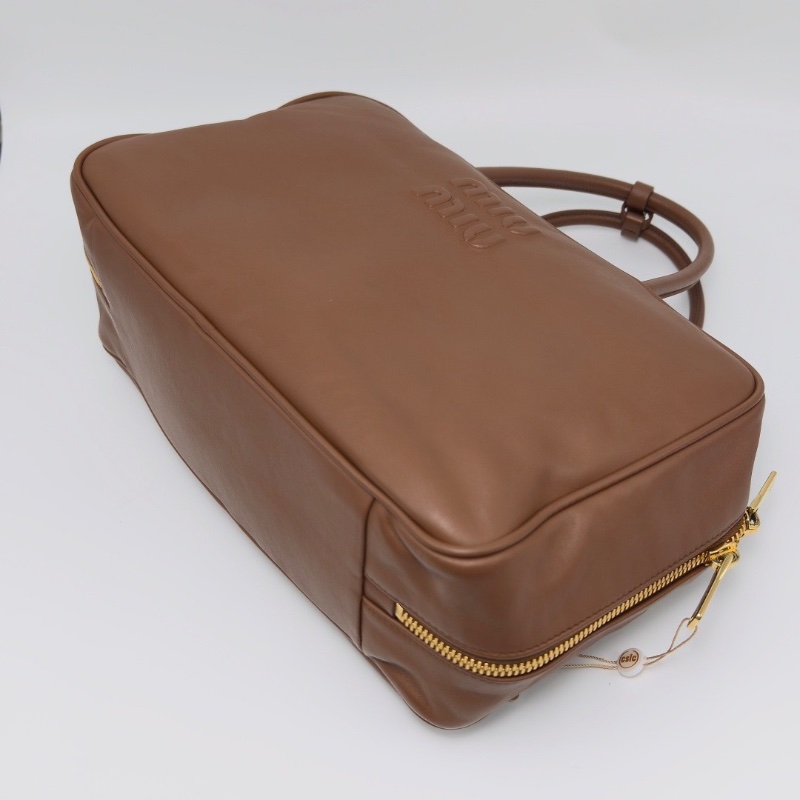 MIUMIU 干邑色Beau保齡球手提肩背包34*21*12 98新配件塵袋-3