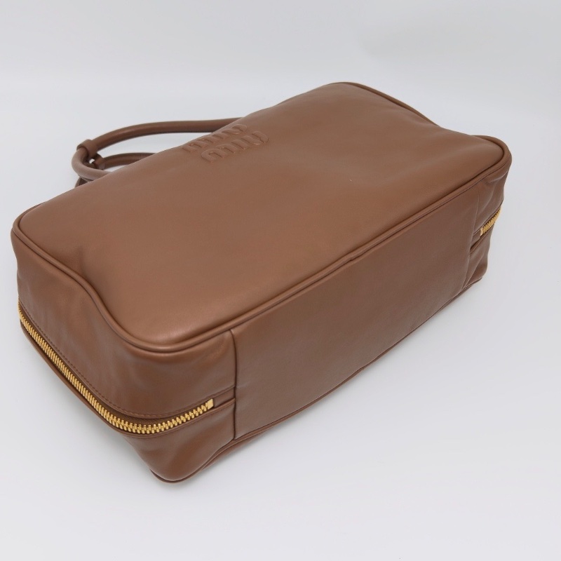 MIUMIU 干邑色Beau保齡球手提肩背包34*21*12 98新配件塵袋-5