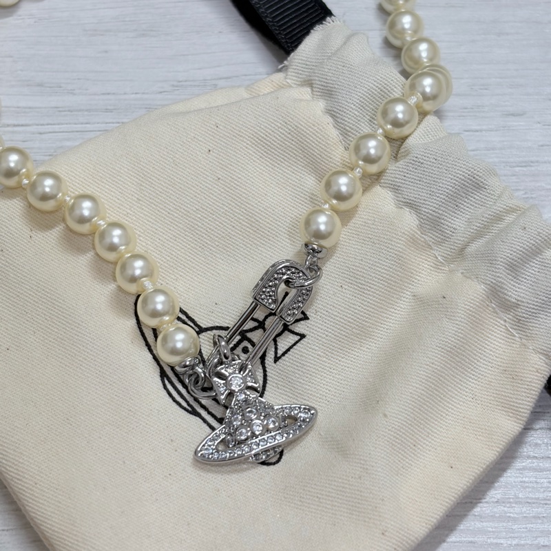 VIVIENNE WESTWOOD 土星別針 珍珠項鍊-1