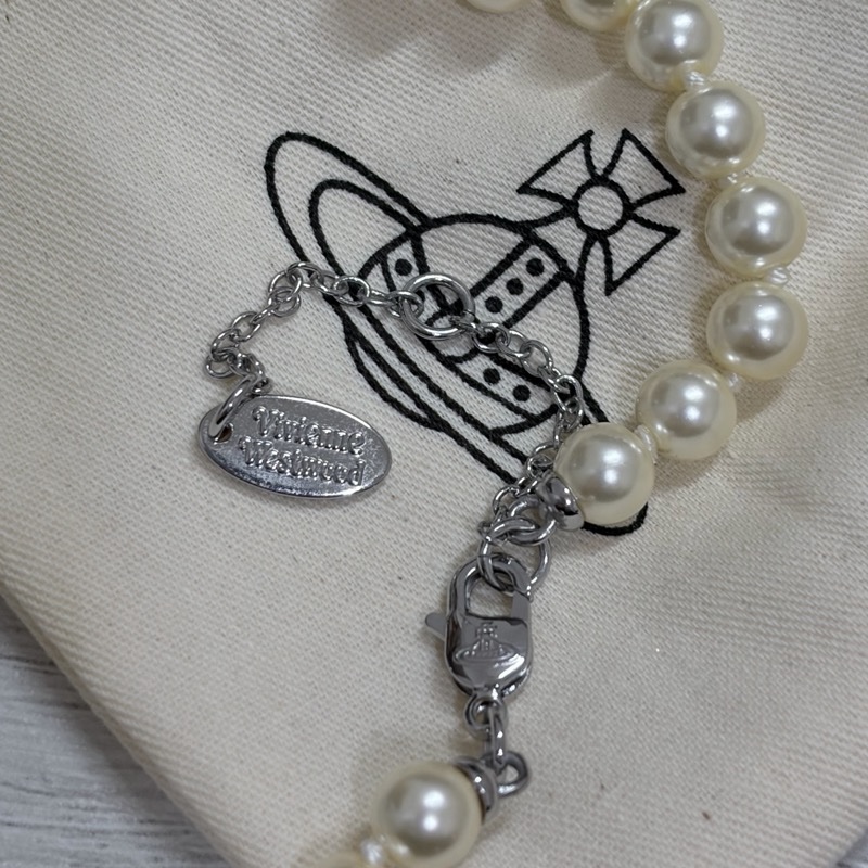 VIVIENNE WESTWOOD 土星別針 珍珠項鍊-9