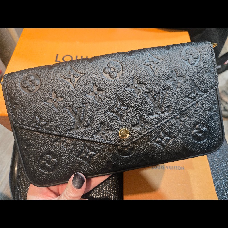 全新Lv三件式 信封斜背包-1