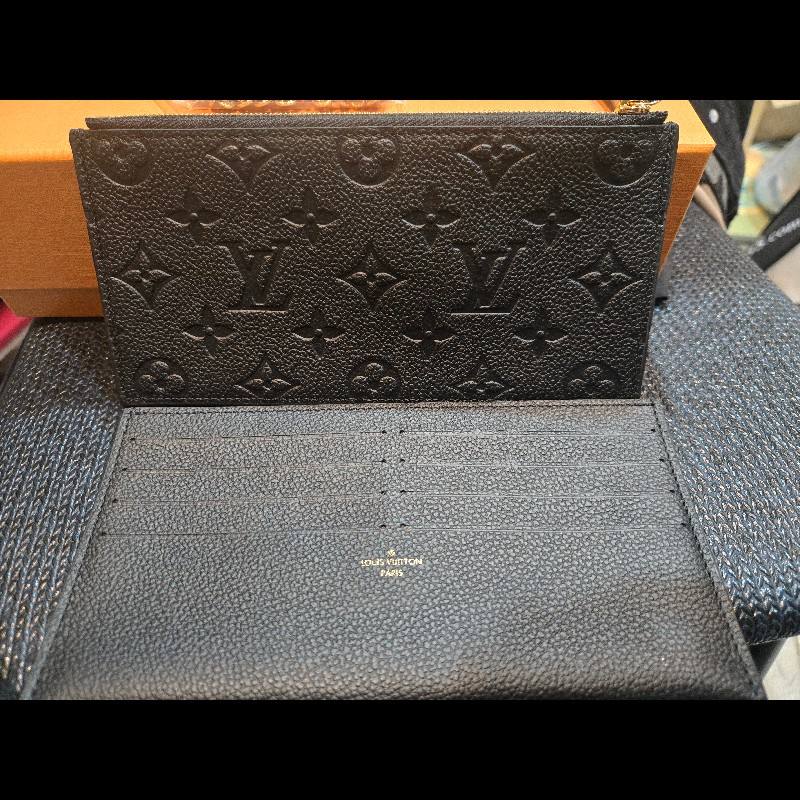 全新Lv三件式 信封斜背包-3