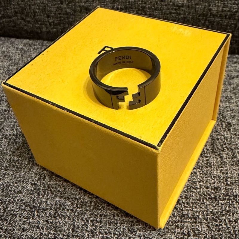 全新未使用FENDI 碳灰男款戒指-2