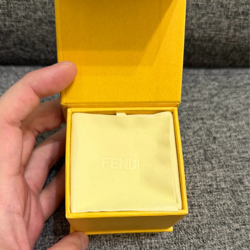 全新未使用FENDI 碳灰男款戒指-4