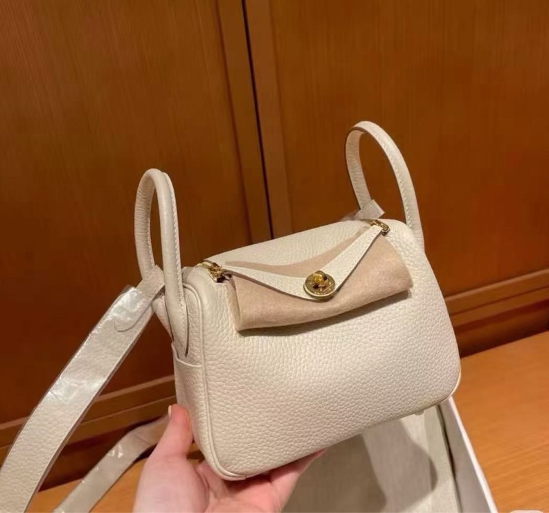 Hermes Mini Lindy 奶昔白金tc K刻-4