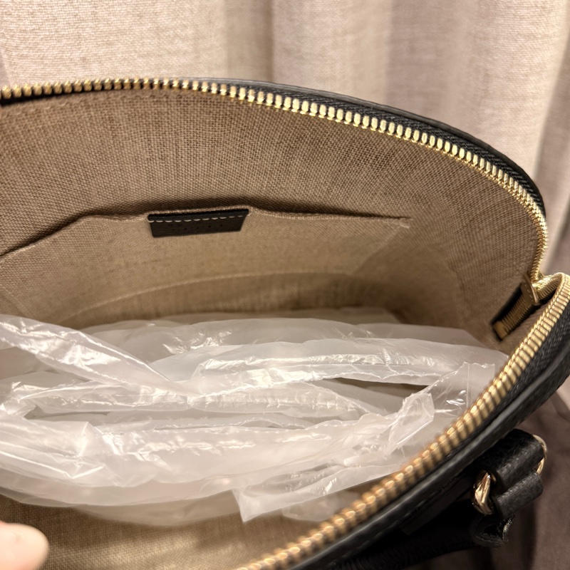 Gucci 貝殼包 近新品✨ 付背帶可肩背-8