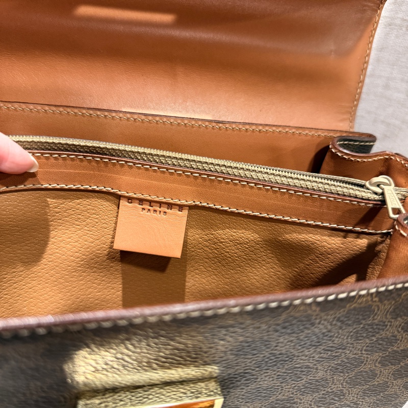 Celine vintage 老花旋轉扣吊墜Kelly-8