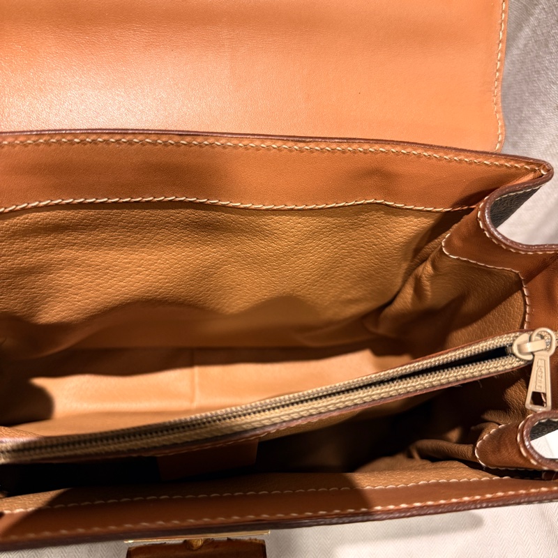 Celine vintage 老花旋轉扣吊墜Kelly-9