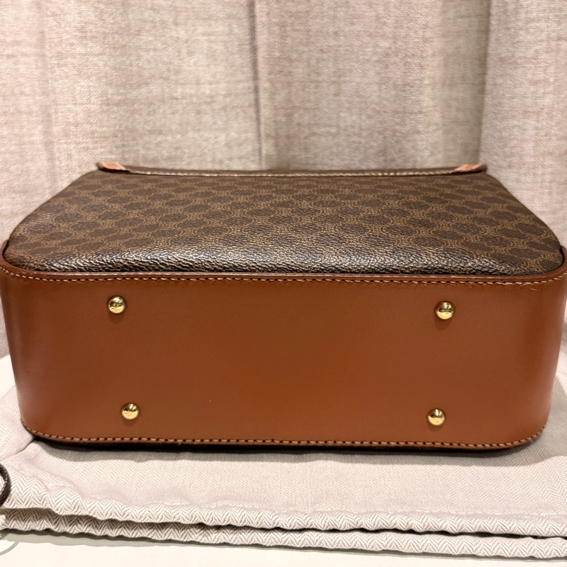 Celine vintage 老花旋轉扣吊墜Kelly-10