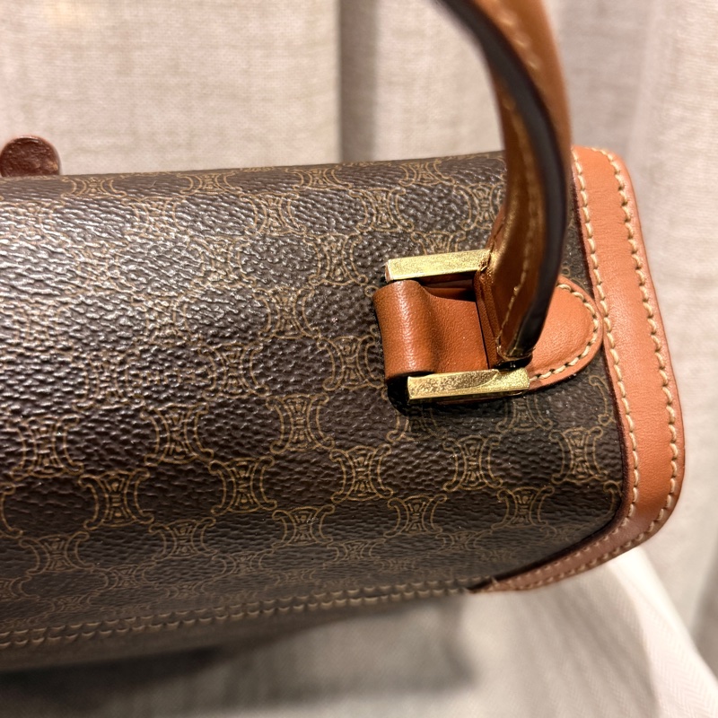 Celine vintage 老花旋轉扣吊墜Kelly-14