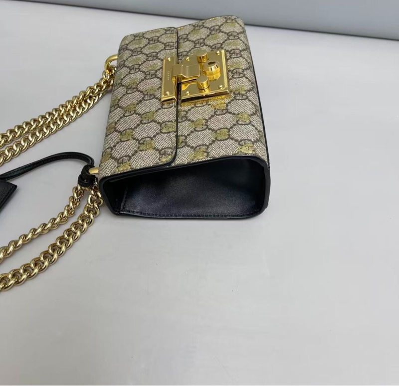 【幾乎全新✨全網最低價】Gucci古馳Padlock小號 老花燙金蜜蜂月光寶盒-1