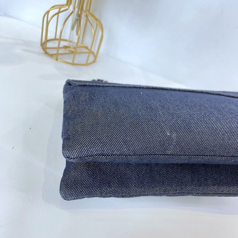 【CHANEL】香奈兒 Denim Chain Shoulder 藍色 銀扣 2.55鏈條包 25x15x6 正品（二手）-6