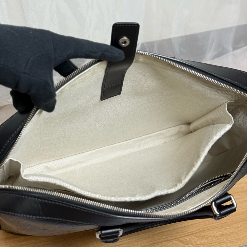 （台灣購證🇹🇼）Gucci男士浮雕公事包💼 背袋全新未使用-14