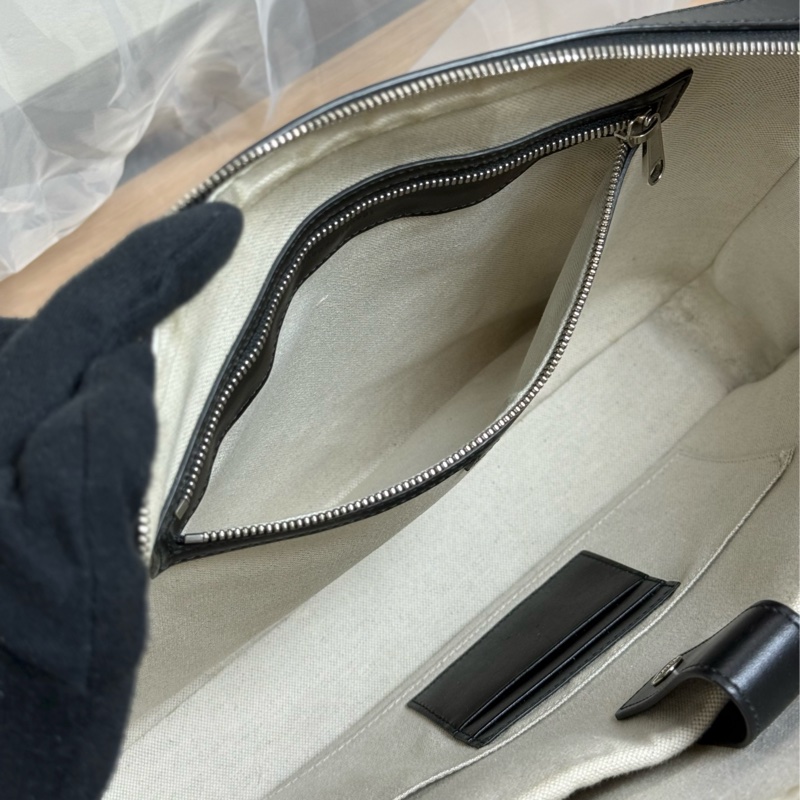 （台灣購證🇹🇼）Gucci男士浮雕公事包💼 背袋全新未使用-15