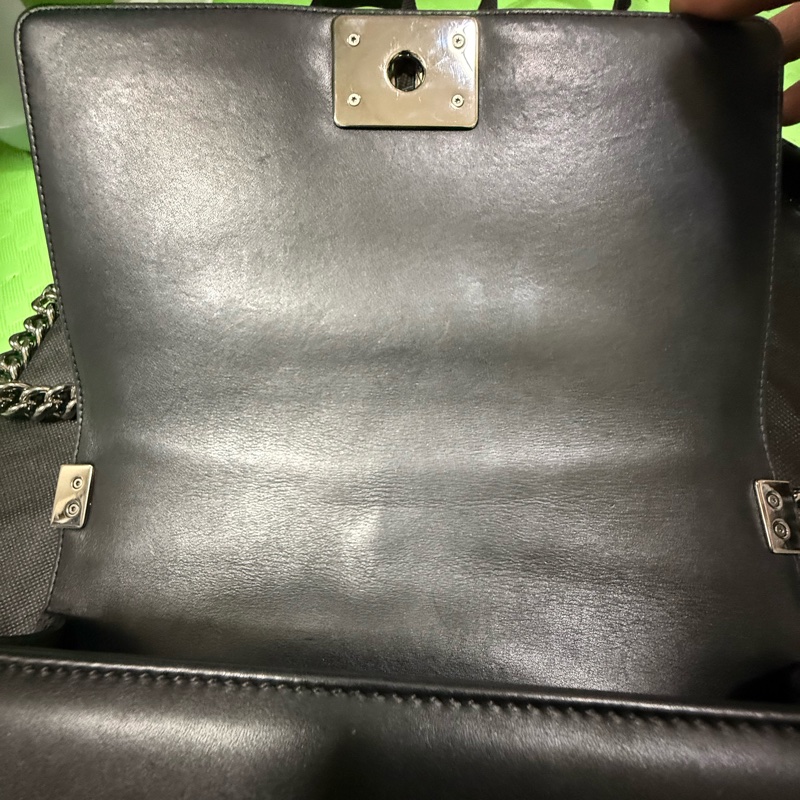 CHANEL LE BOY MEDIUM BLACK-10