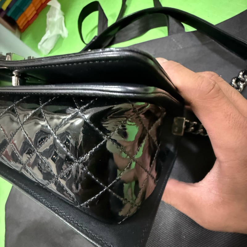 CHANEL LE BOY MEDIUM BLACK-14