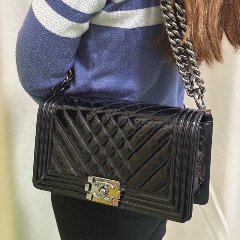 CHANEL LE BOY MEDIUM BLACK-20