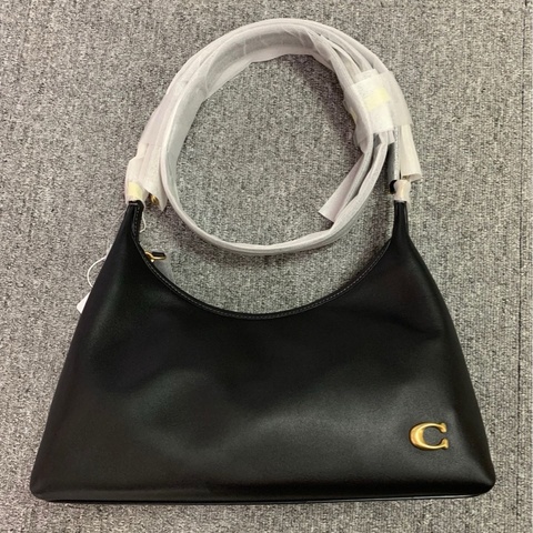 COACH包包 黑色