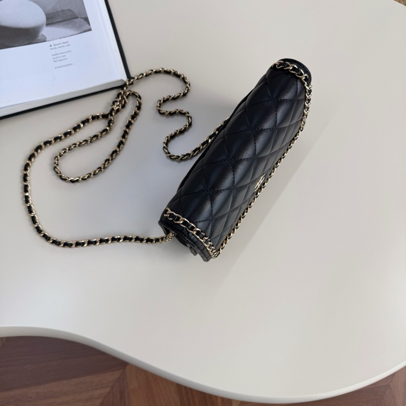 Chanel 黑金滾邊 WOC-2